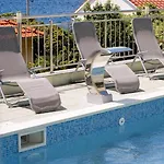 Trogir-luxury Sapphirus Apartment *