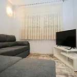 Trogir-luxury Sapphirus Apartment Seget Vranjica