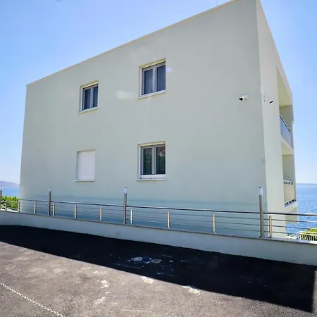 Trogir-luxury Sapphirus