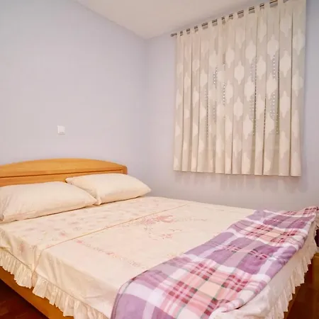 Trogir-luxury Sapphirus * Seget Vranjica